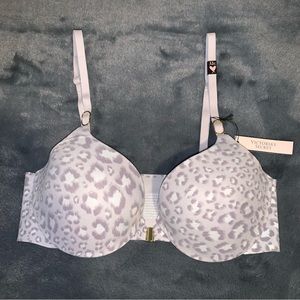 NWT- VS Incredible by Victoria’s Secret Bra- 32C